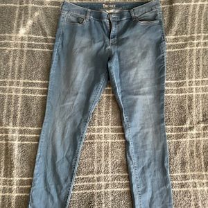 Decree Juniors Size 17 skinny jeans